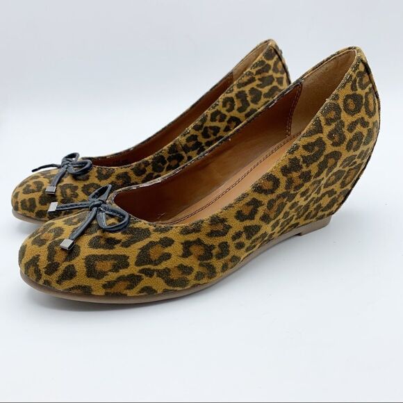 Chinese Laundry Alliwant Leopard Print Print Wedge - Picture 1 of 12